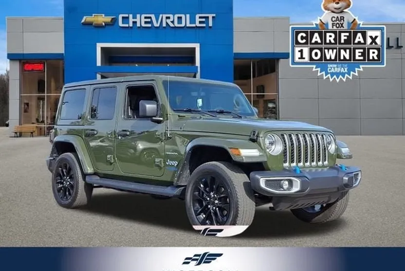 2022 Jeep Wrangler 4xe Unlimited Sahara photo 1