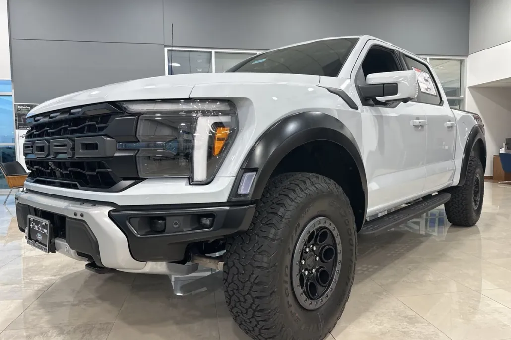 2025 Ford F-150 Raptor photo 1