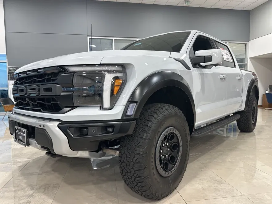 2025 Ford F-150 Raptor photo 1