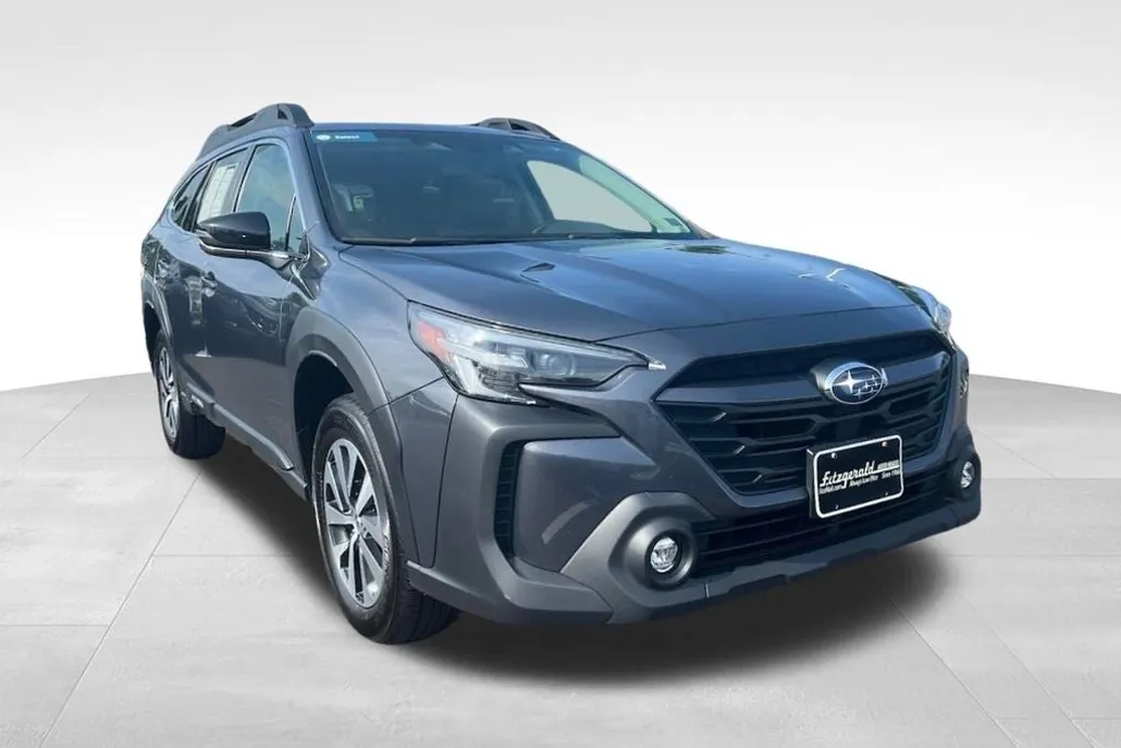 2023 Subaru Outback Premium photo 1
