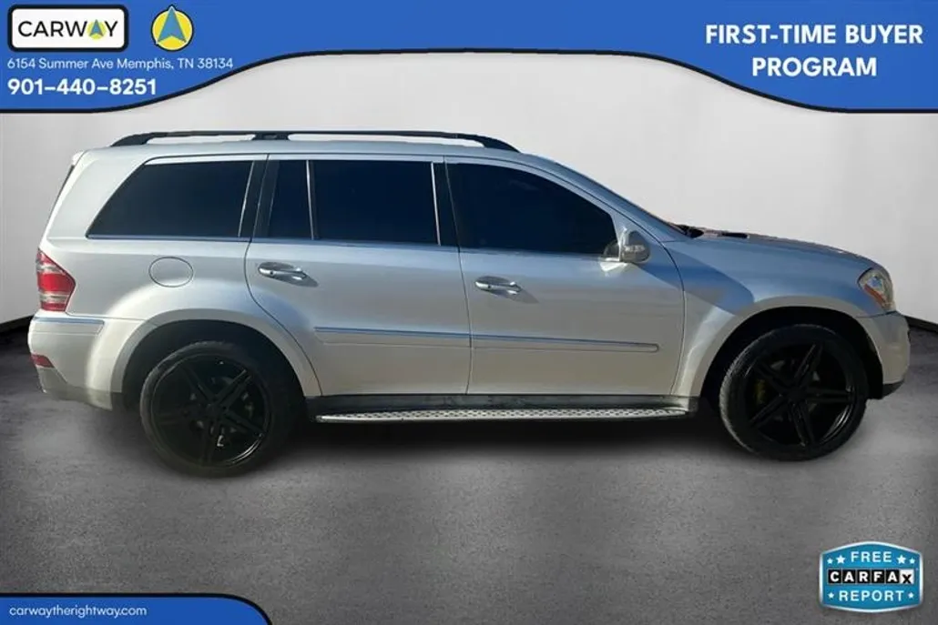 2017 Chevrolet Tahoe Premier photo 1