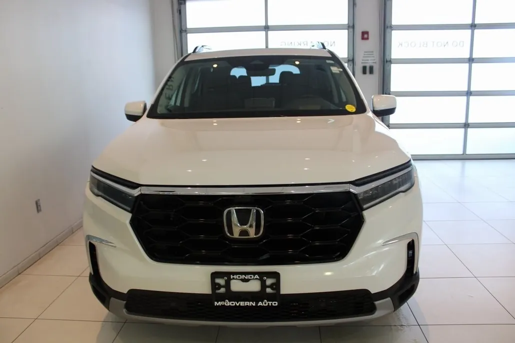 2025 Honda Pilot Elite photo 1