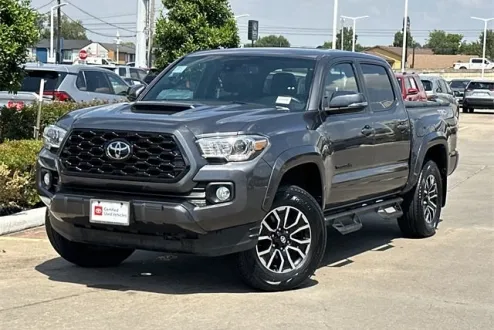 2021 Toyota Tacoma TRD Sport V6 photo 2