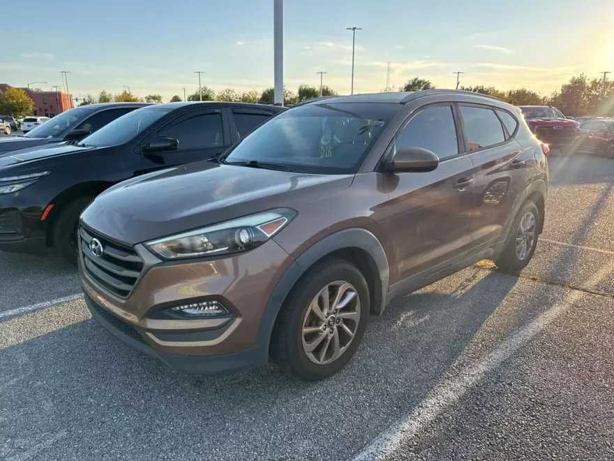 2016 Hyundai Tucson SE photo 1