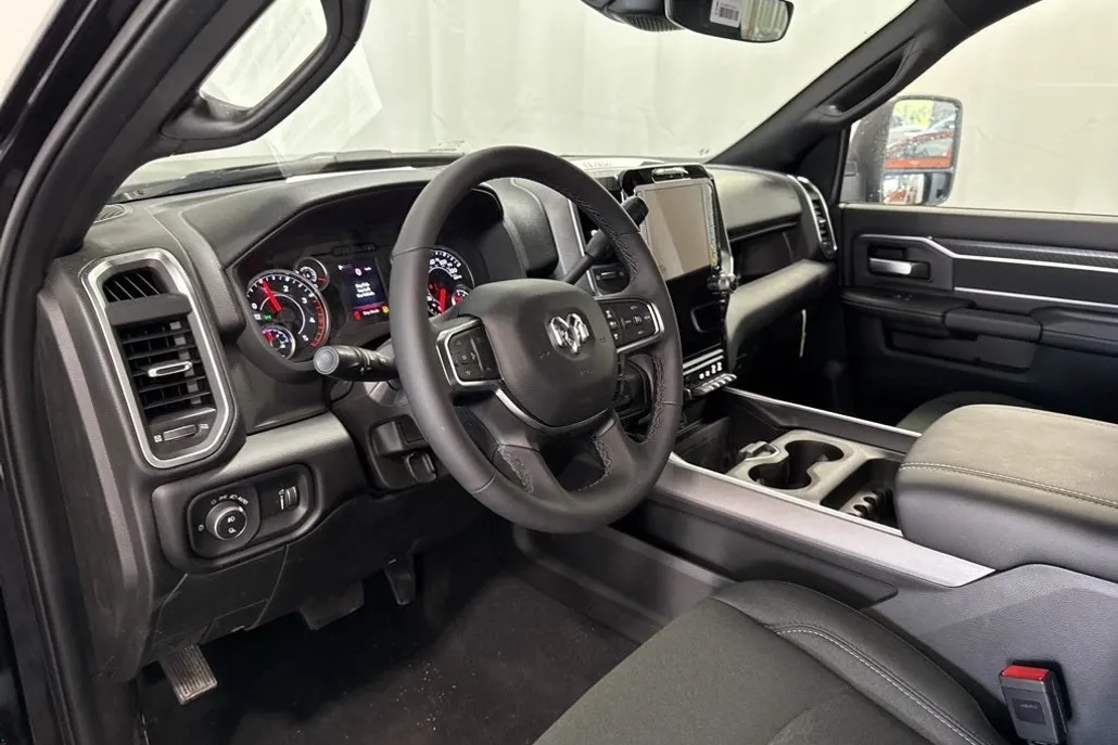 2025 Ram 2500 Big Horn photo 1