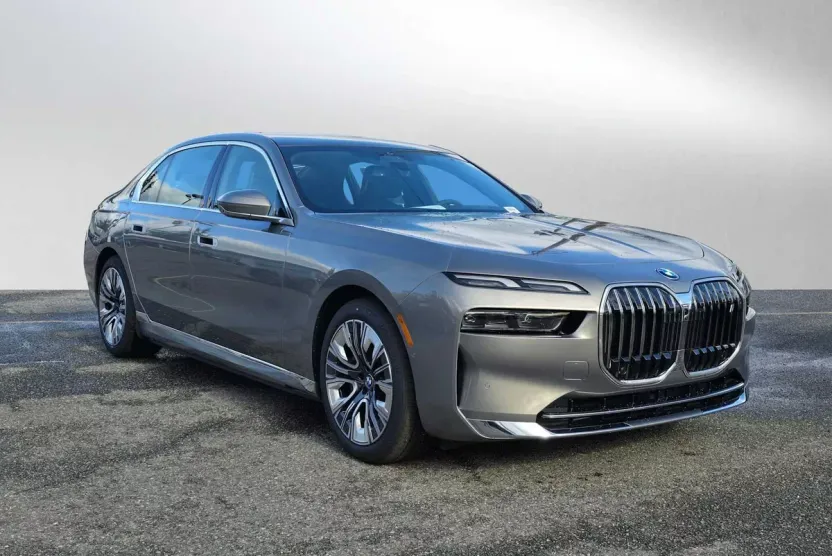 2025 Bmw i7 xDrive60 photo 1