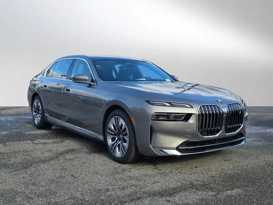 2025 Bmw i7 xDrive60 photo 1