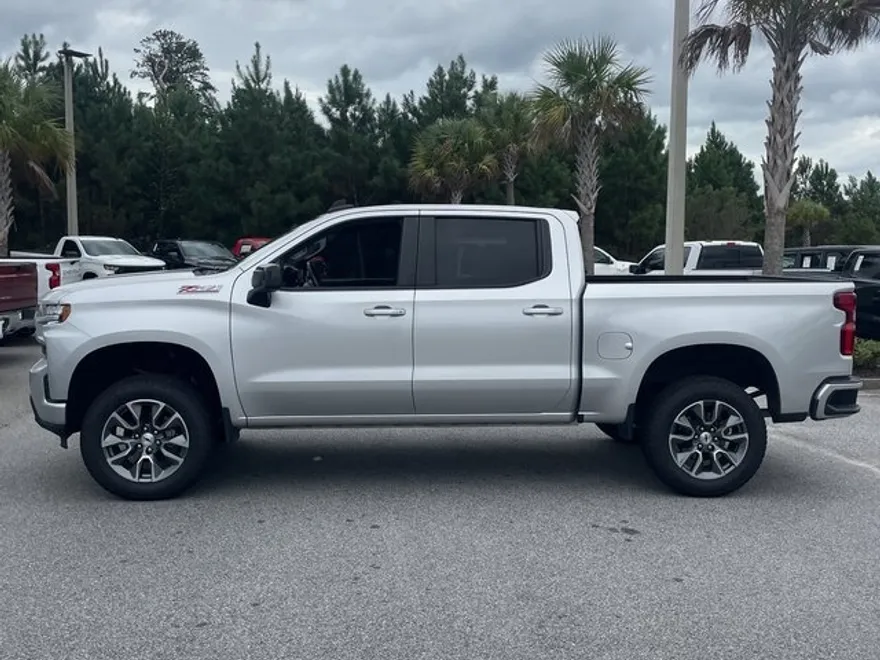 2021 Chevrolet Silverado 1500 RST photo 1