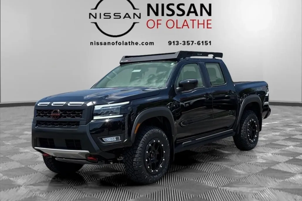 2025 Nissan Frontier PRO-4X photo 1