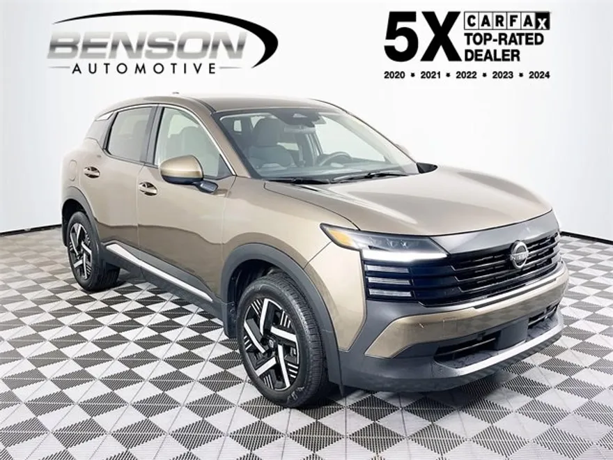 2025 Nissan Kicks SV photo 1