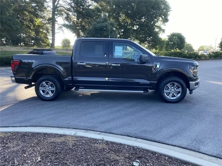 2024 Ford F-150 XLT photo 1