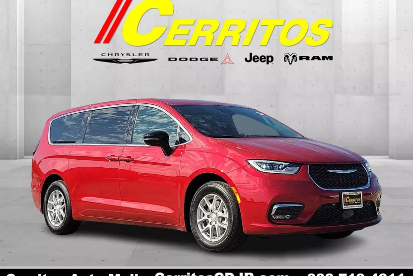 2026 Chrysler Pacifica photo 1