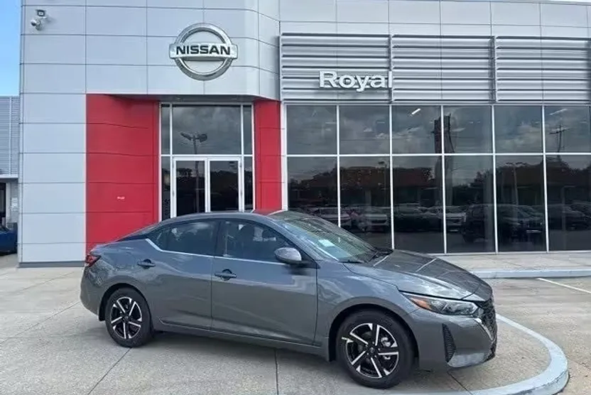 2025 Nissan Sentra SV photo 1