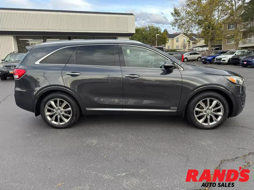 2016 Kia Sorento SX V6 photo 1