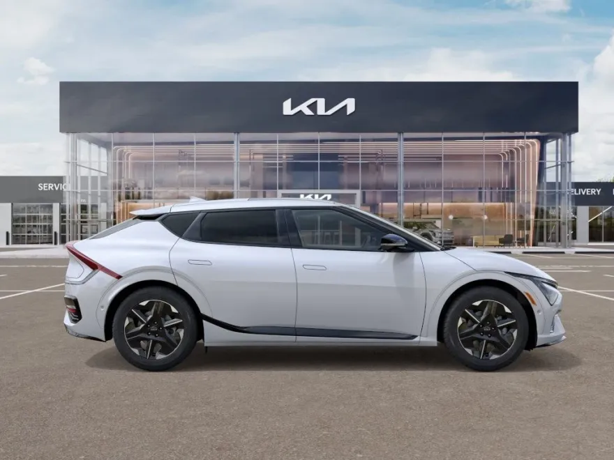 2025 Kia EV6 GT-Line photo 1