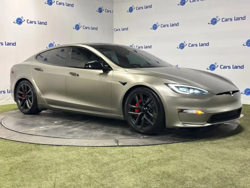 2023 Tesla Model S Plaid photo 1