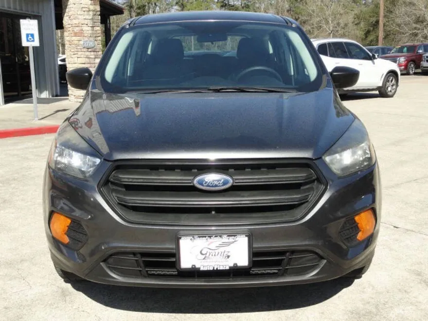 2018 Ford Escape S photo 1