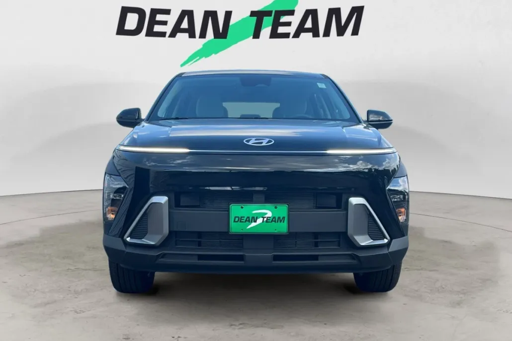 2026 Hyundai Kona SE photo 1