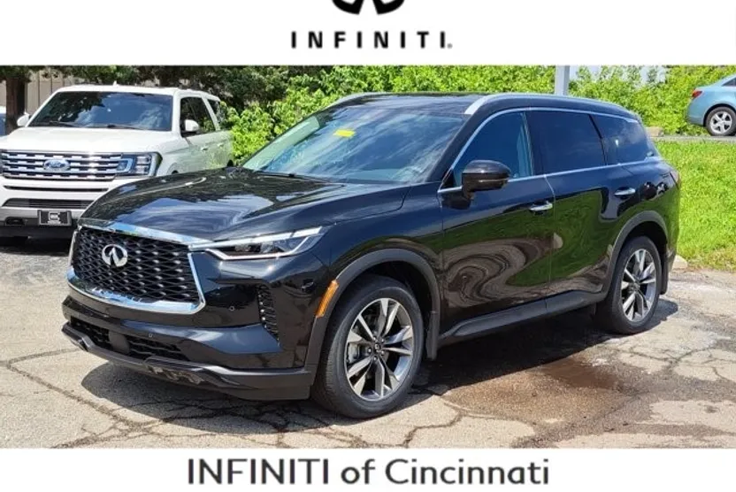 2025 Infiniti QX60 Luxe photo 1