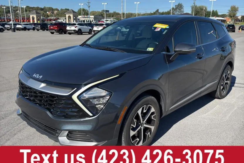 2023 Kia Sportage EX photo 1