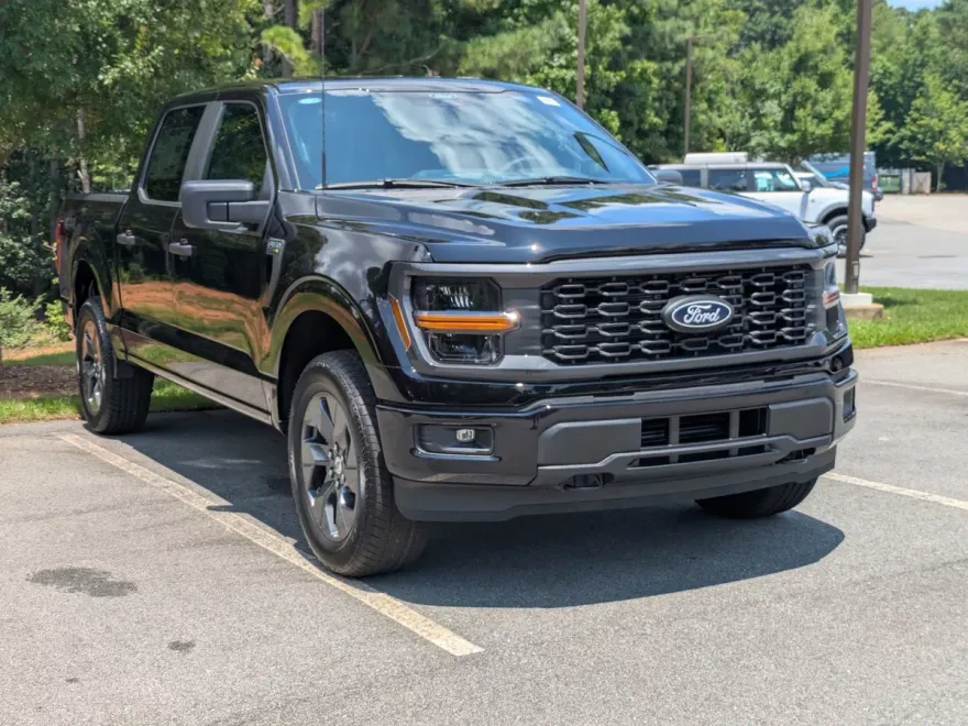 2025 Ford F-150 STX photo 1