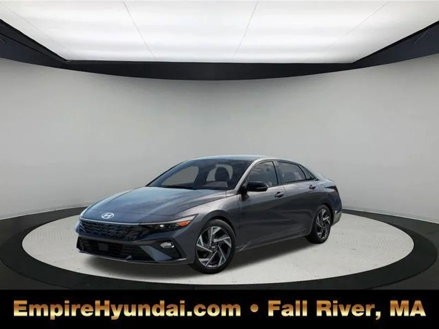 2025 Hyundai Elantra SEL Sport photo 1