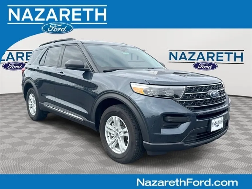 2024 Ford Explorer XLT photo 1