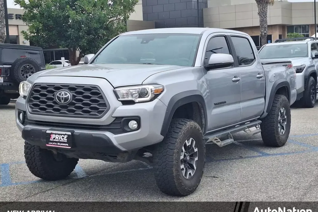 2021 Toyota Tacoma TRD V6 photo 1