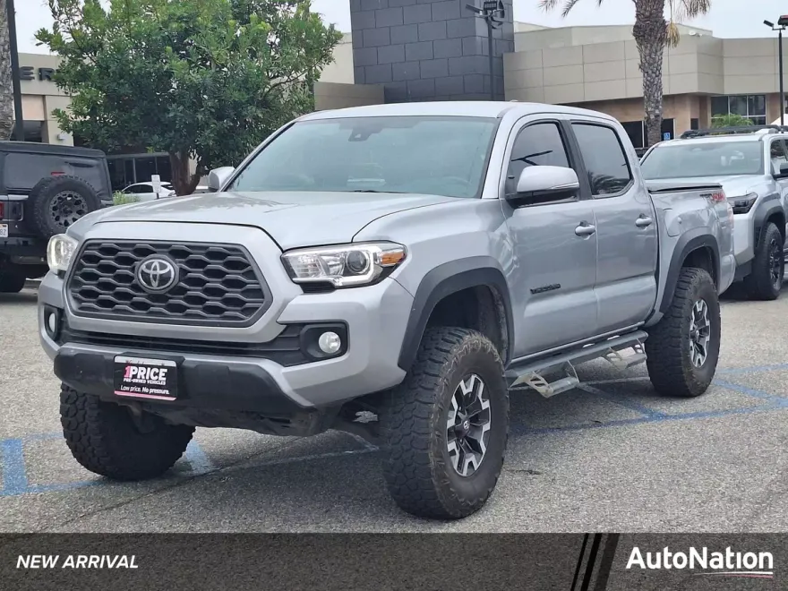 2021 Toyota Tacoma TRD V6 photo 1