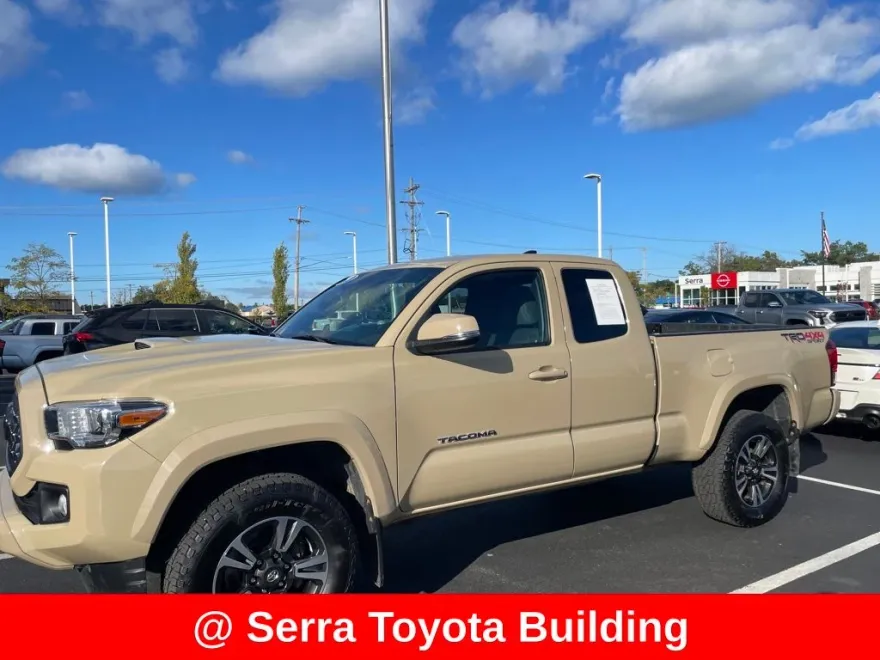 2019 Toyota Tacoma TRD Sport photo 1