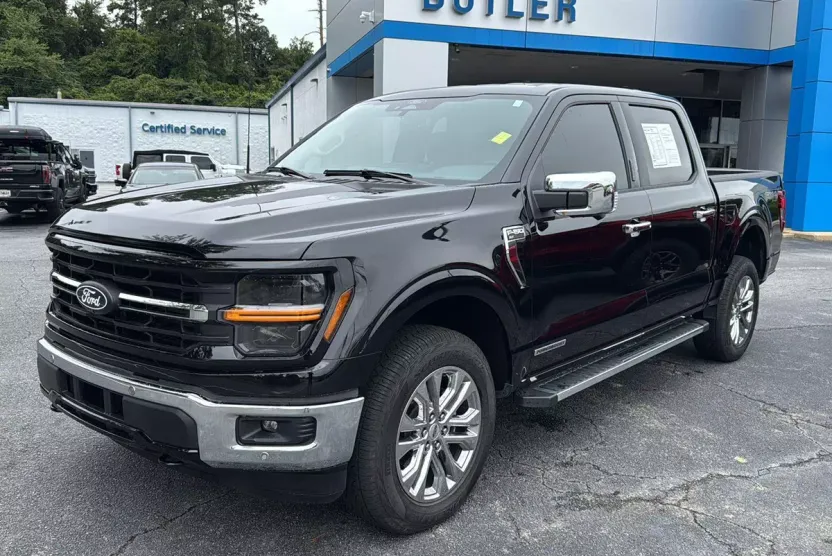 2024 Ford F-150 XLT photo 1