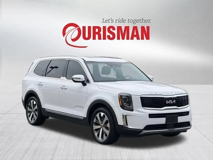2022 Kia Telluride S photo 1