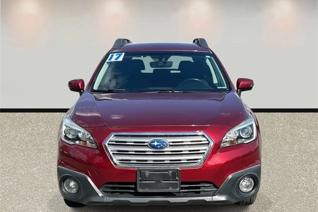 2017 Subaru Outback 2.5i Premium photo 1