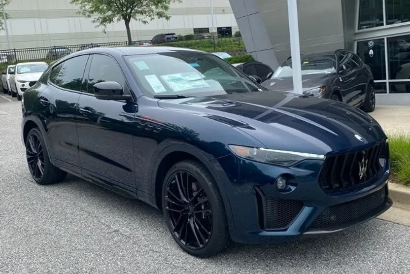 2024 Maserati Levante Trofeo photo 1