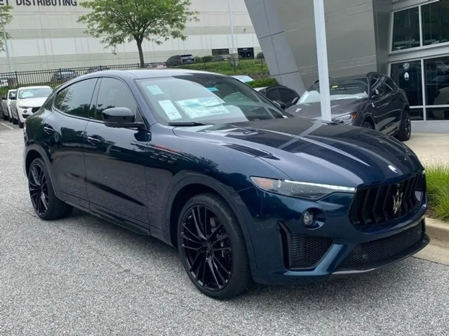 2024 Maserati Levante Trofeo photo 1