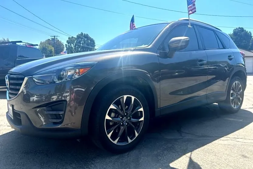 2016 Mazda CX-5 Grand Touring photo 1