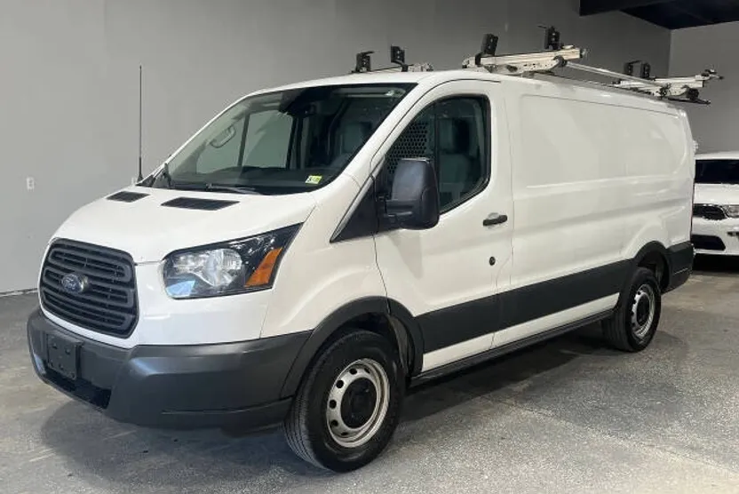 2018 Ford Transit Cargo photo 1