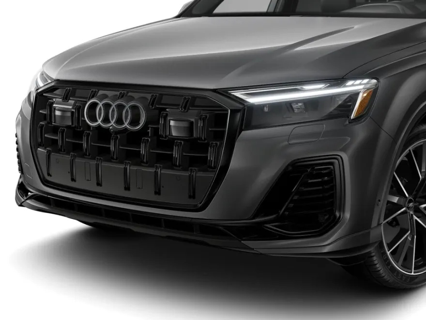 2025 Audi Q7 55 Premium Plus photo 2