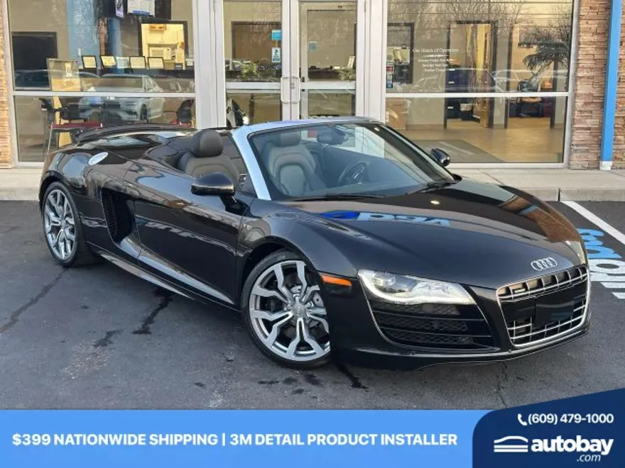 2011 Audi R8 5.2 Quattro Spyder photo 1