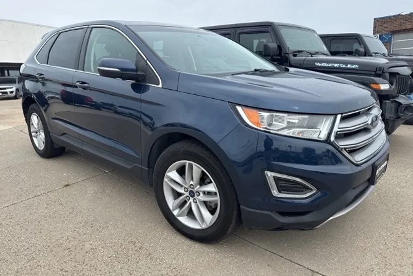 2017 Ford Edge SEL photo 1
