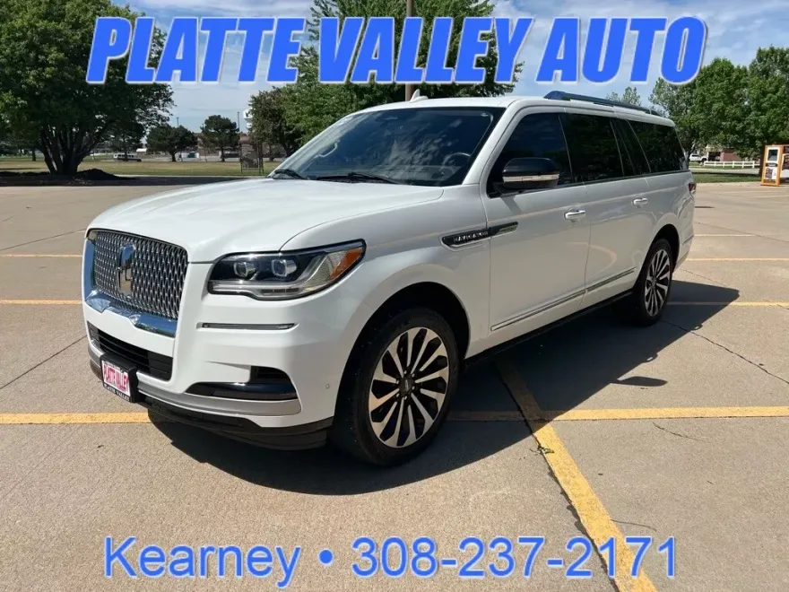 2022 Lincoln Navigator Reserve L photo 1
