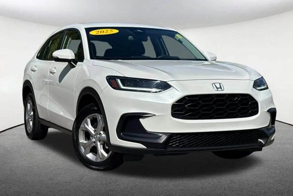 2025 Honda HR-V LX photo 1