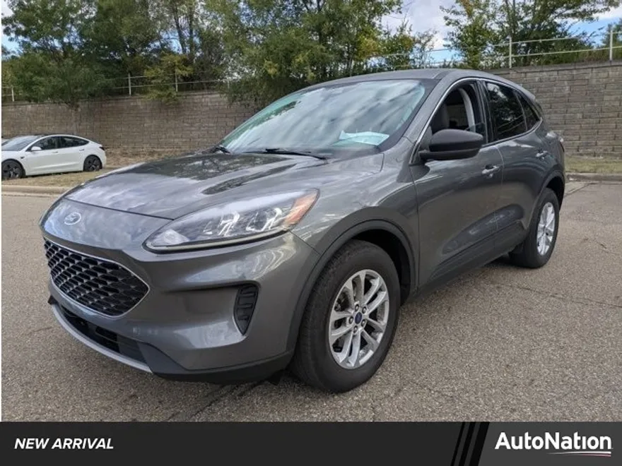 2022 Ford Escape SE photo 1