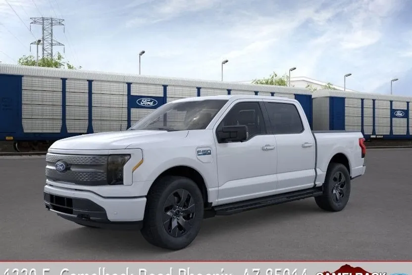 2025 Ford F-150 Lightning photo 1