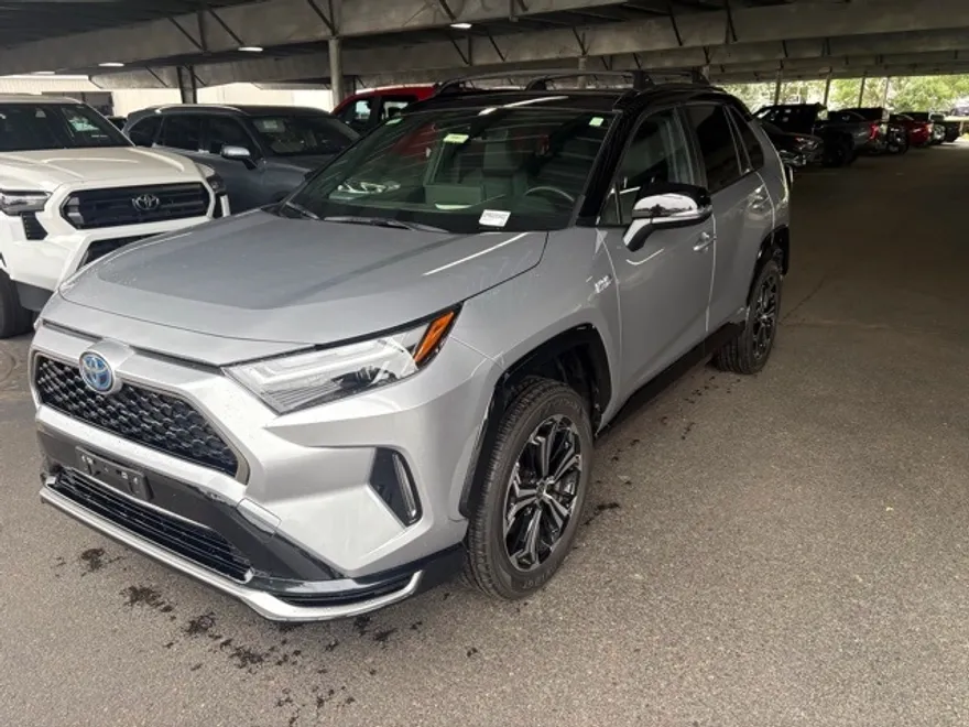 2024 Toyota RAV4 Prime XSE photo 1