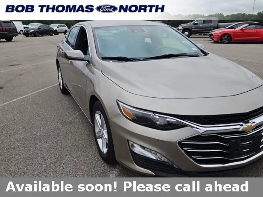 2024 Chevrolet Malibu 1LT photo 1