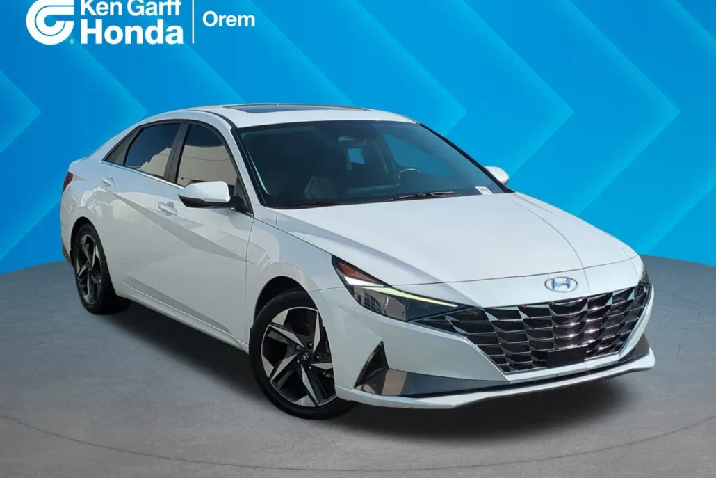 2022 Hyundai Elantra Limited photo 1