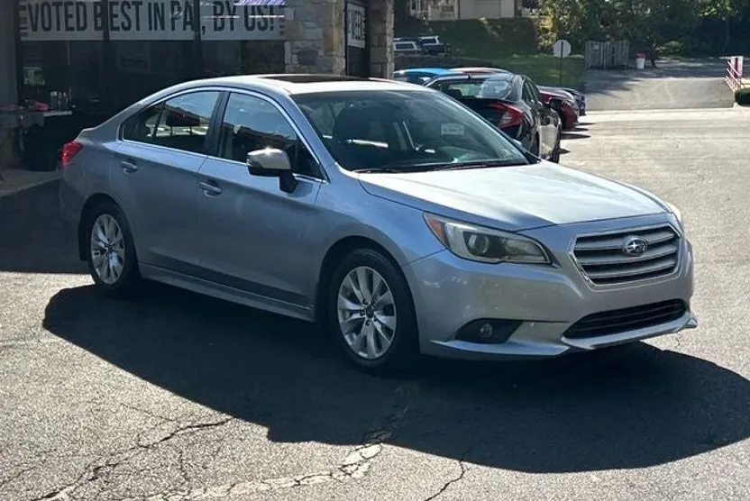 2015 Subaru Legacy 2.5i Premium photo 1