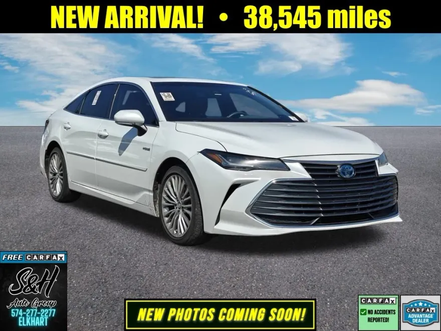 2020 Toyota Avalon Hybrid Limited photo 1