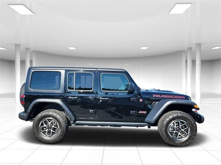 2024 Jeep Wrangler Rubicon photo 1